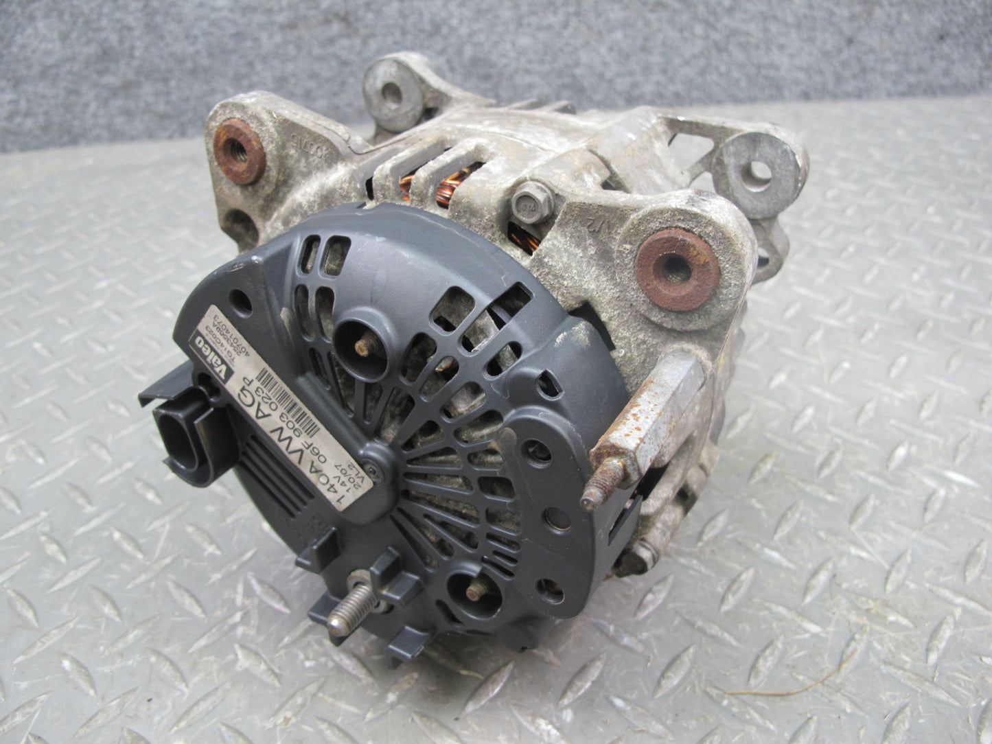 2008 Volkswagen VW Passat EOS Golf R32 MK5 VR6 Alternator Generator 140AMP OEM