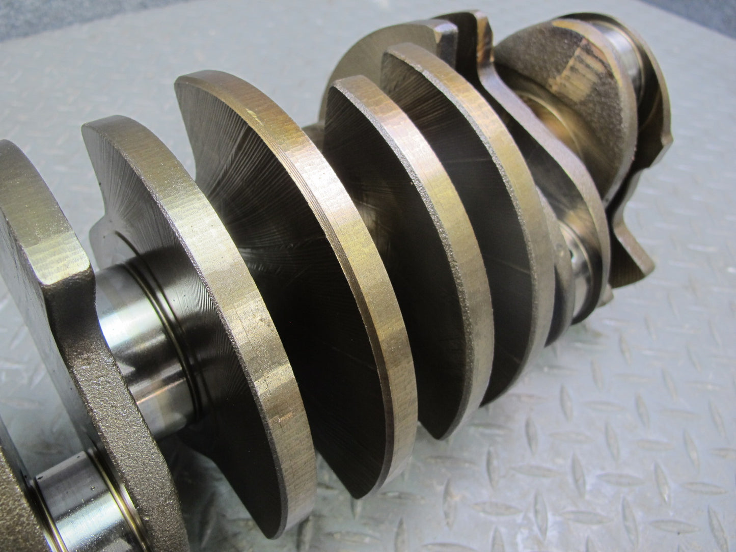 2008 VW Golf R32 VR6 Cbra 3.2L Engine Crankshaft w Bearings 142K Miles OEM