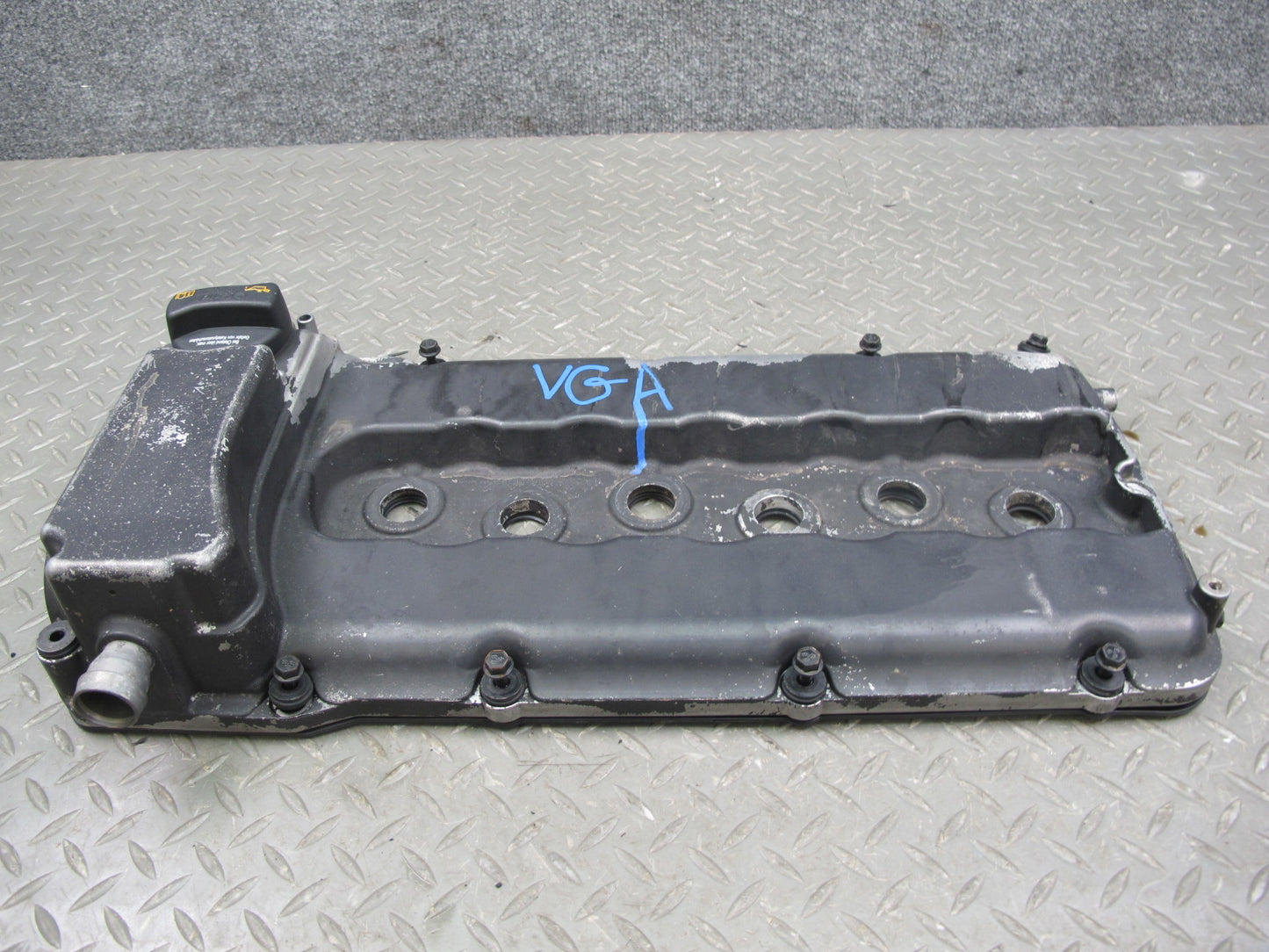 07-08 VW EOS Golf R32 MK5 VR6 3.2L Engine Valve Cover 022103475AD OEM