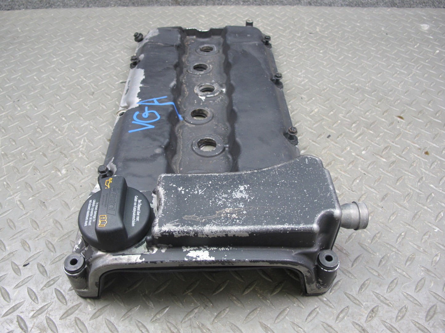 07-08 VW EOS Golf R32 MK5 VR6 3.2L Engine Valve Cover 022103475AD OEM