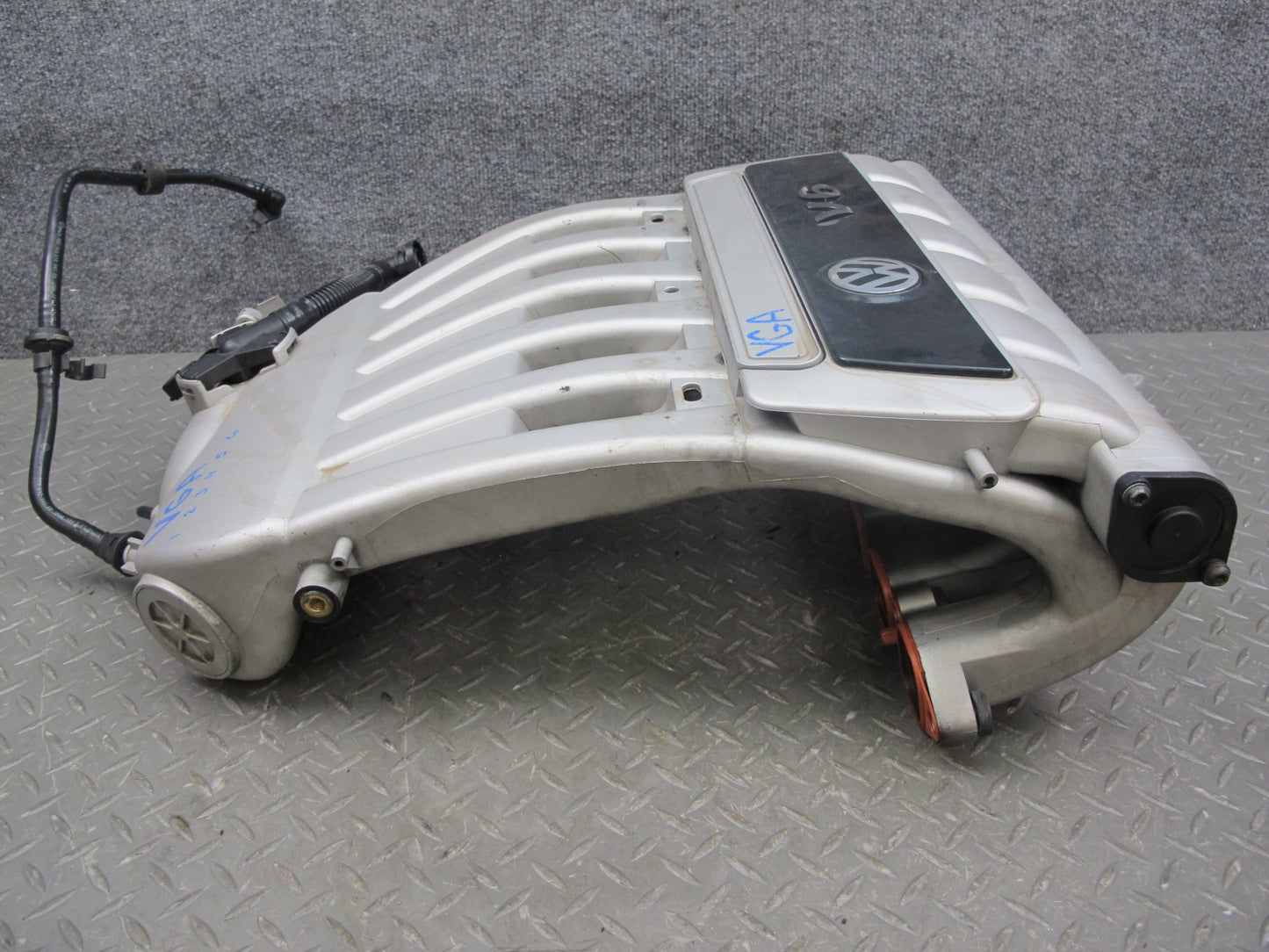 07-08 Volkswagen VW EOS Golf R32 MK5 VR6 3.2L Engine Intake Manifold OEM