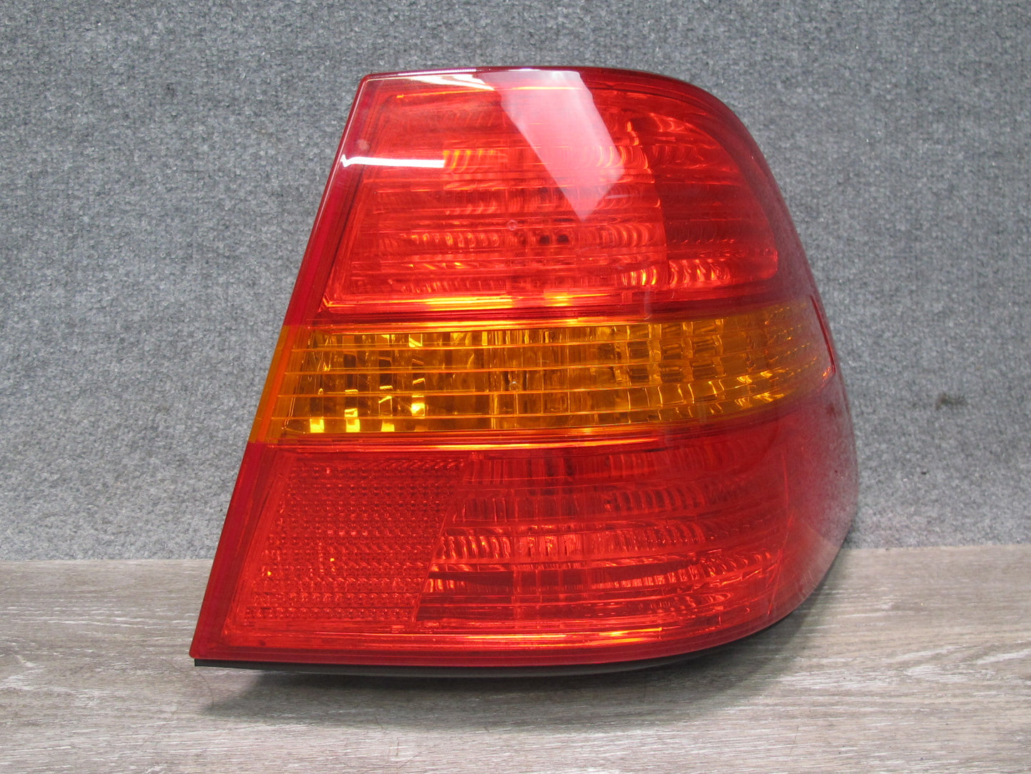 01-03 Lexus UCF30L LS430 Rear Right Outer Tail Light Lamp OEM