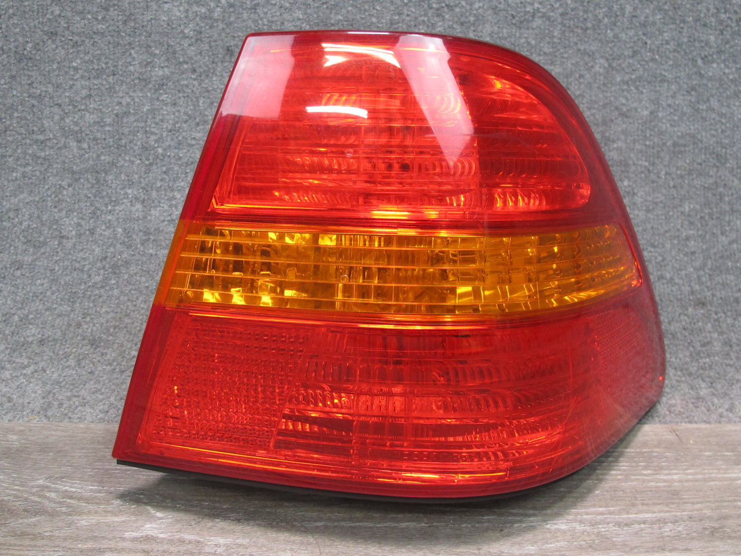 01-03 Lexus UCF30L LS430 Rear Right Outer Tail Light Lamp OEM