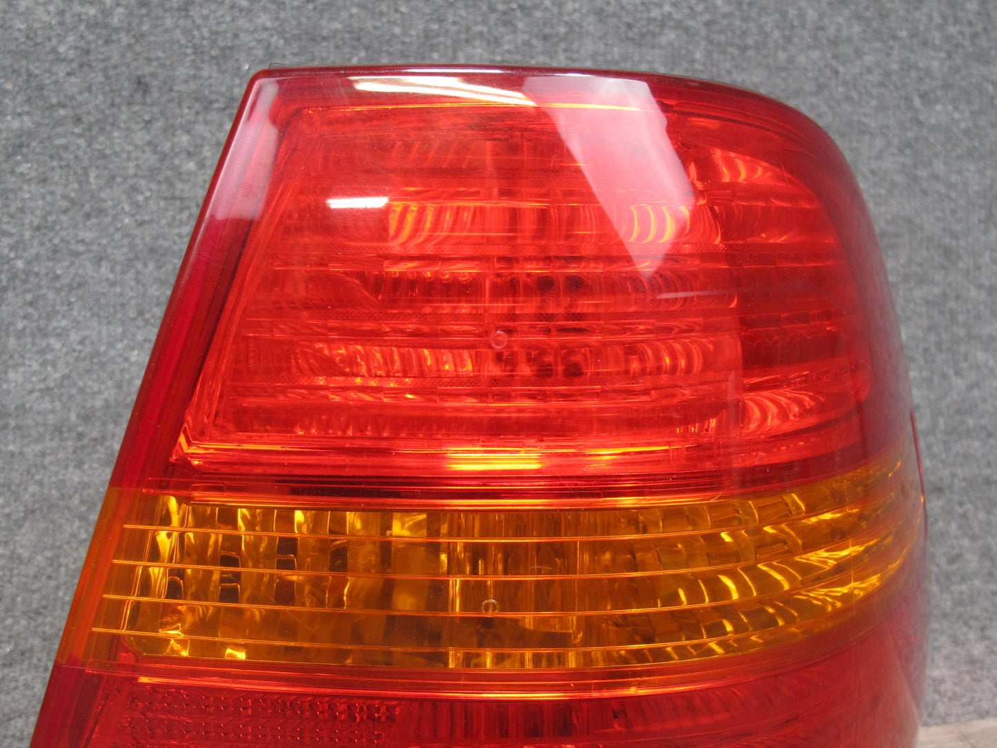 01-03 Lexus UCF30L LS430 Rear Right Outer Tail Light Lamp OEM