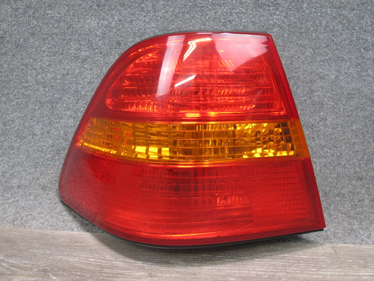 01-03 Lexus UCF30L LS430 Rear Left Outer Tail Light Lamp OEM