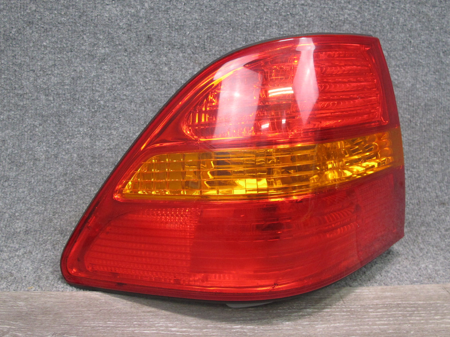 01-03 Lexus UCF30L LS430 Rear Left Outer Tail Light Lamp OEM