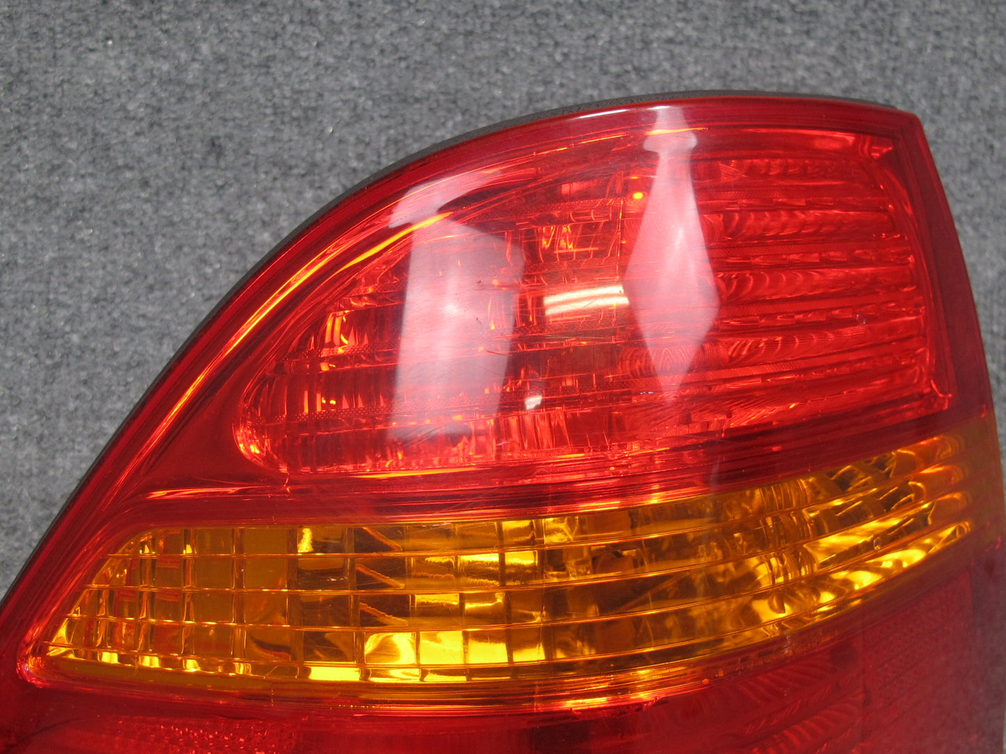 01-03 Lexus UCF30L LS430 Rear Left Outer Tail Light Lamp OEM