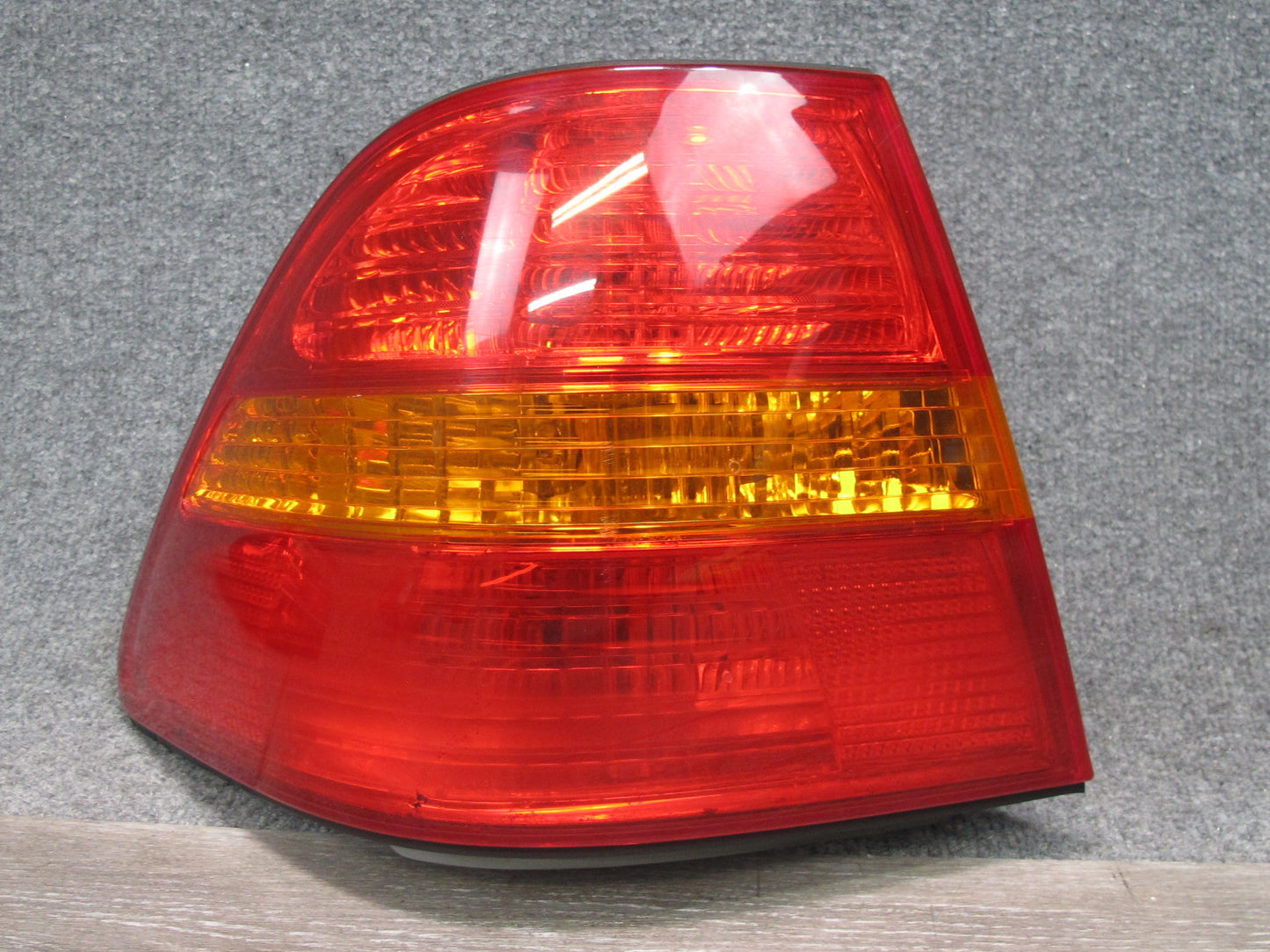 01-03 Lexus UCF30L LS430 Rear Left Outer Tail Light Lamp OEM