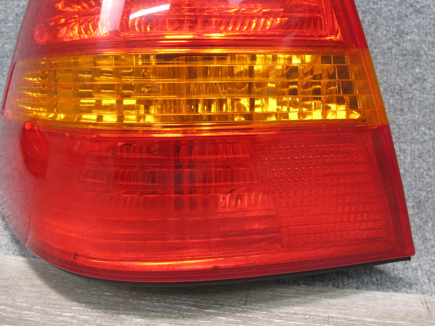 01-03 Lexus UCF30L LS430 Rear Left Outer Tail Light Lamp OEM