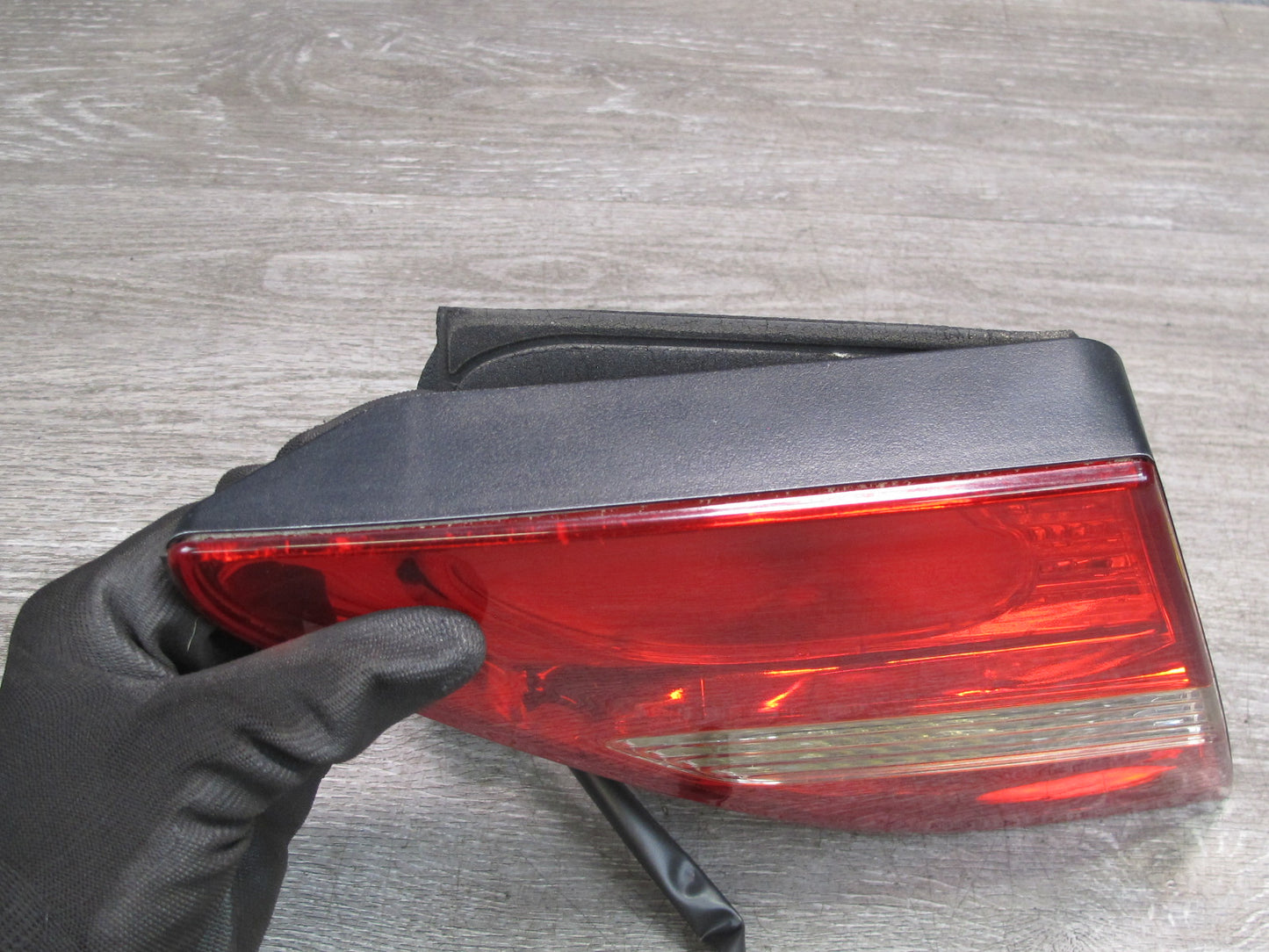 01-03 Lexus UCF30L LS430 Rear Left Inner Tail Light Lamp OEM