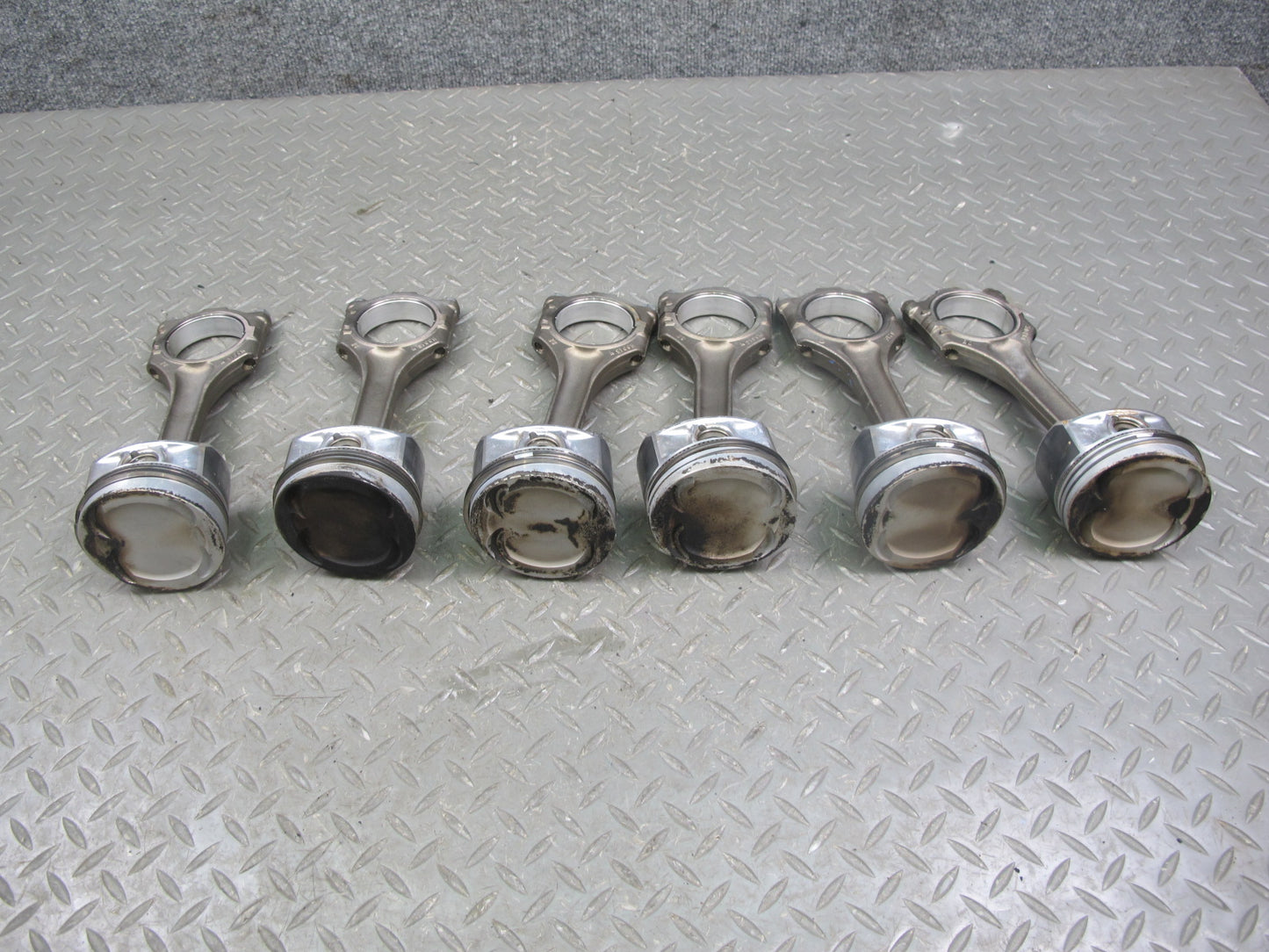 2008 VW Golf R32 MK5 VR6 3.2L Set of 6 Engine Piston Connecting Rod OEM