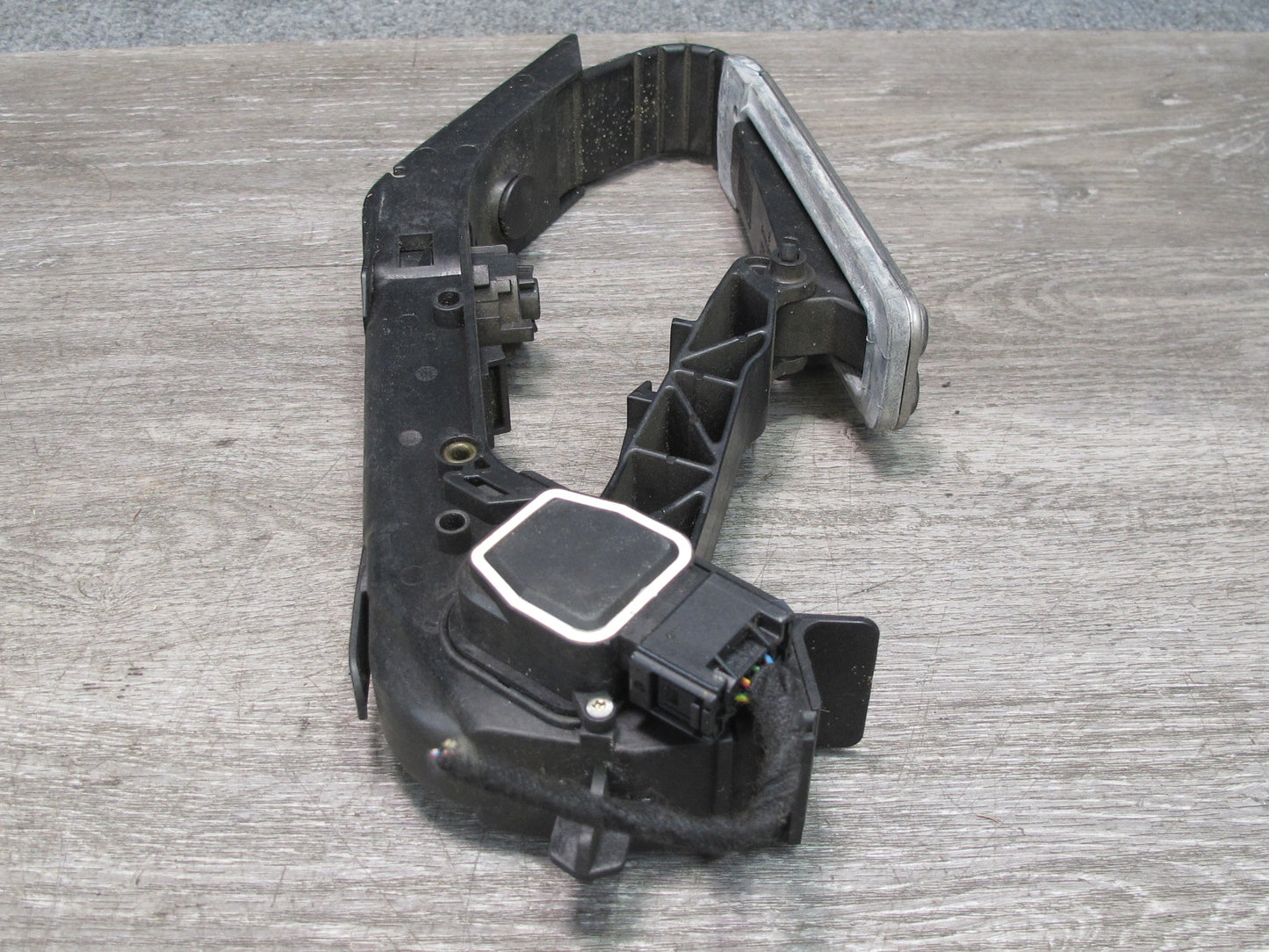 03-08 Mercedes R230 Sl-class Gas Acceleration Pedal 2303000104 OEM