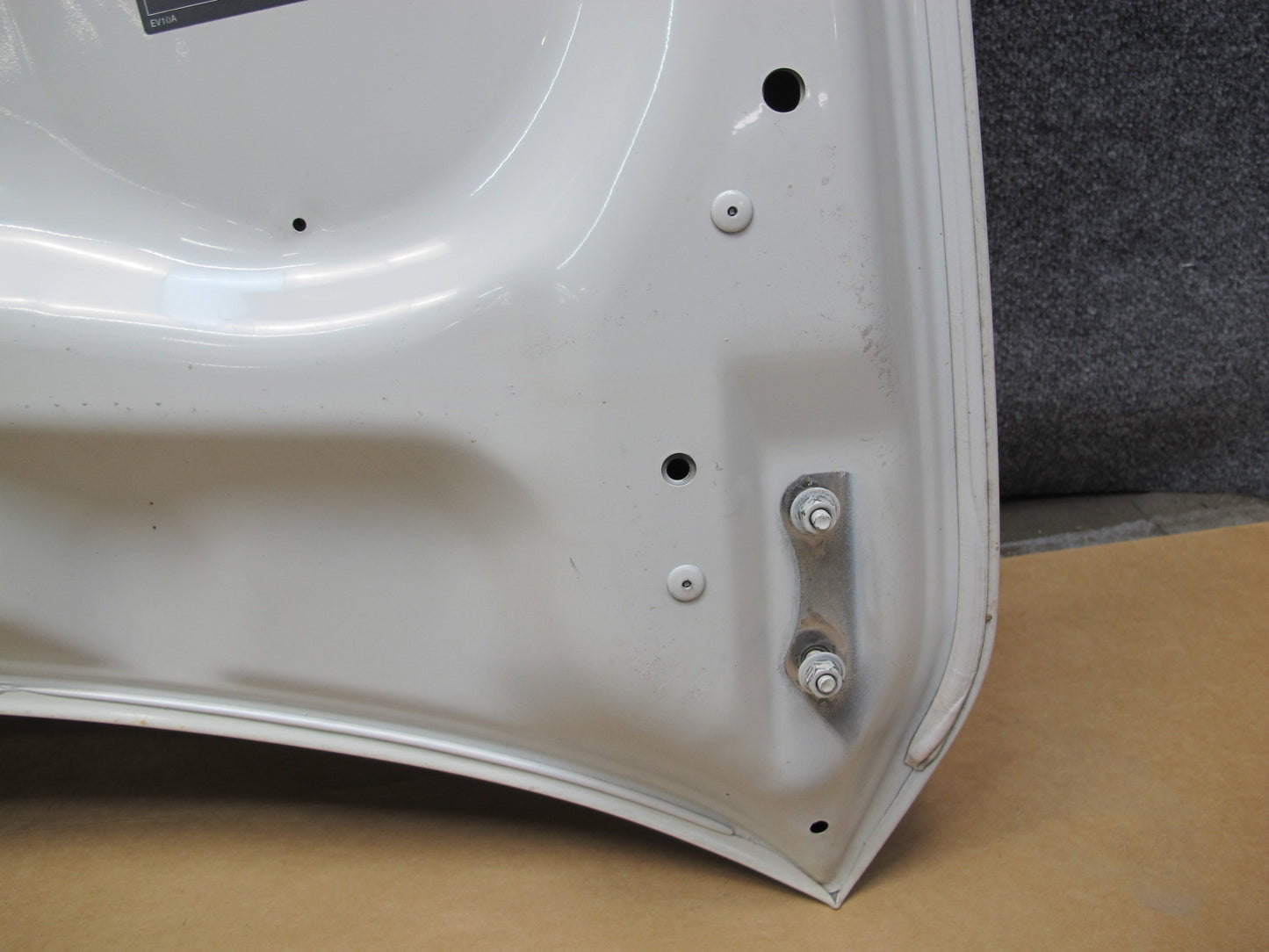 07-08 Nissan 350Z Coupe Front Hood Bonnet Shell Cover Panel White OEM