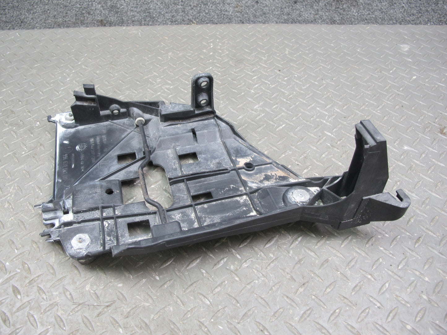 1999-2001 Porsche 911 Carrera 996 Front Left Headlight Mount Bracket Support