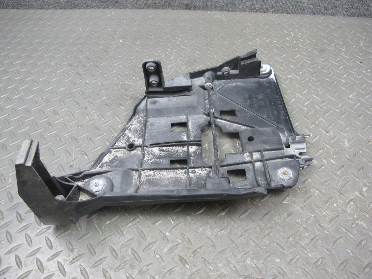 1999-2001 Porsche 911 Carrera 996 Front Left Headlight Mount Bracket Support