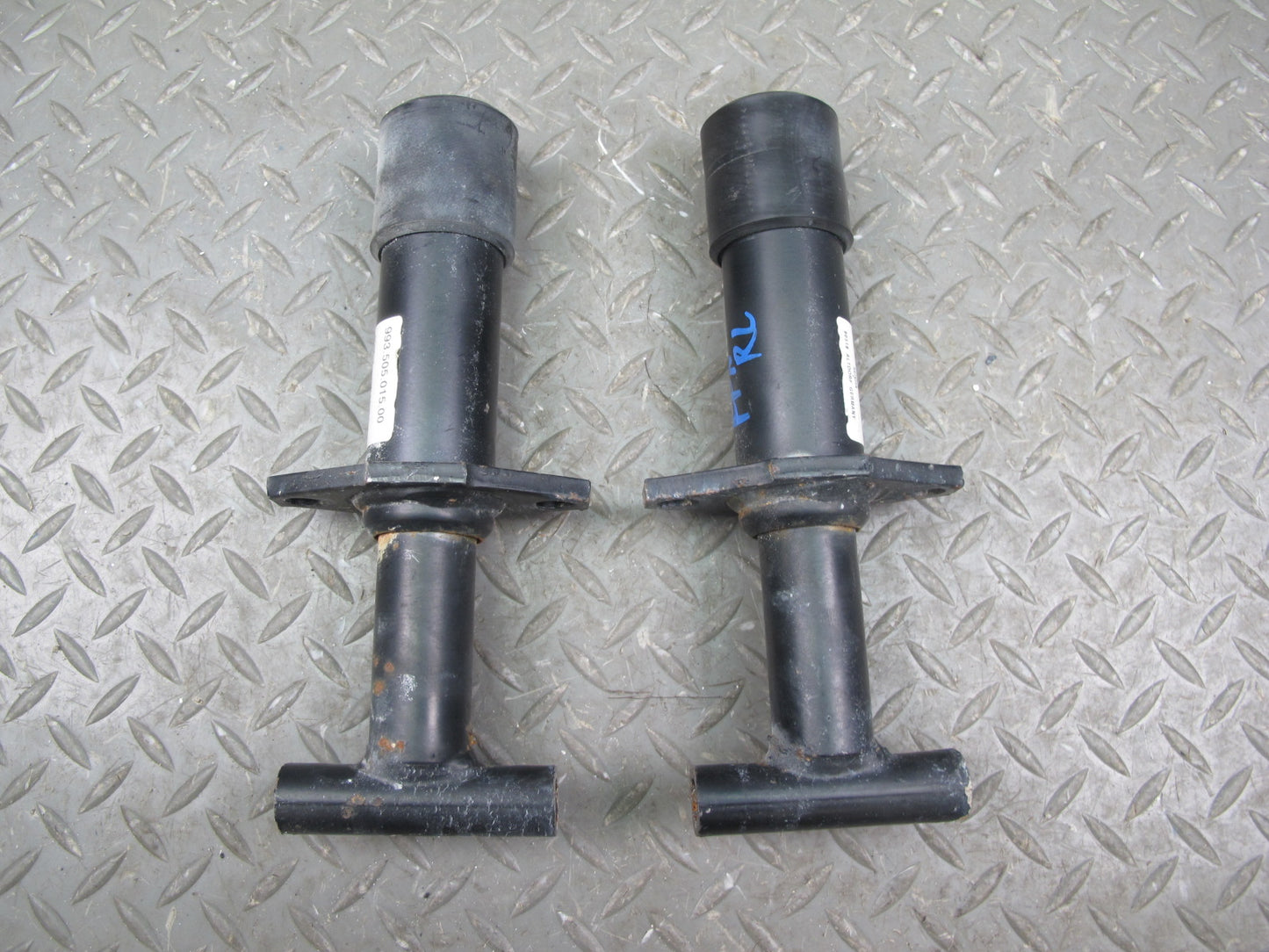 1999-2005 Porsche 911 996 Rear Right Left Side Bumper Shock Impact Absorber Set