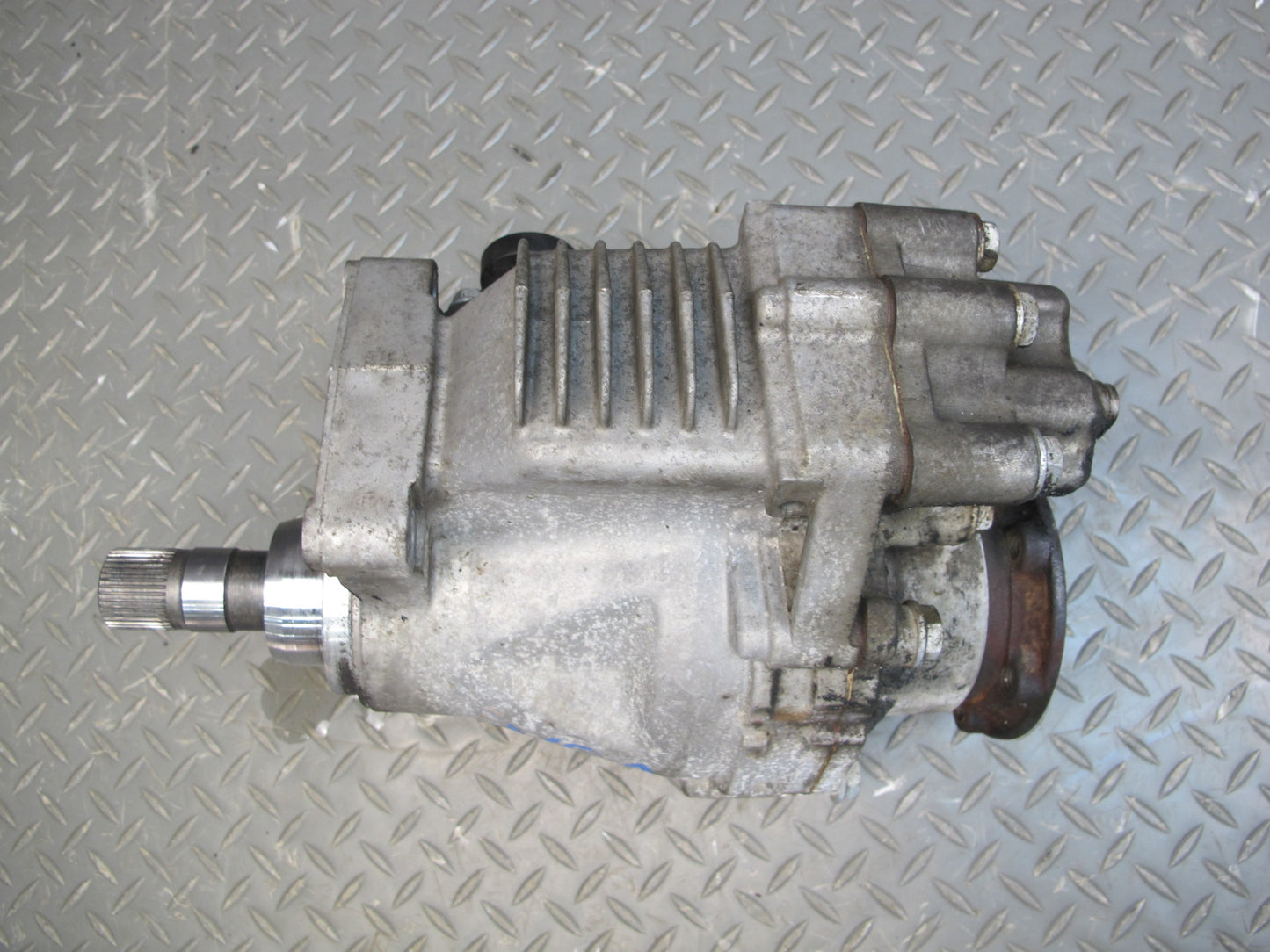 2008 Volkswagen VW Golf R32 MK5 VR6 A/T Front Differential Transfer Case OEM