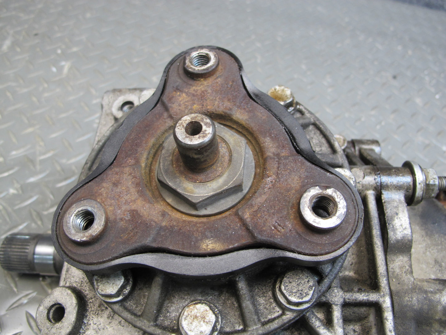 2008 Volkswagen VW Golf R32 MK5 VR6 A/T Front Differential Transfer Case OEM