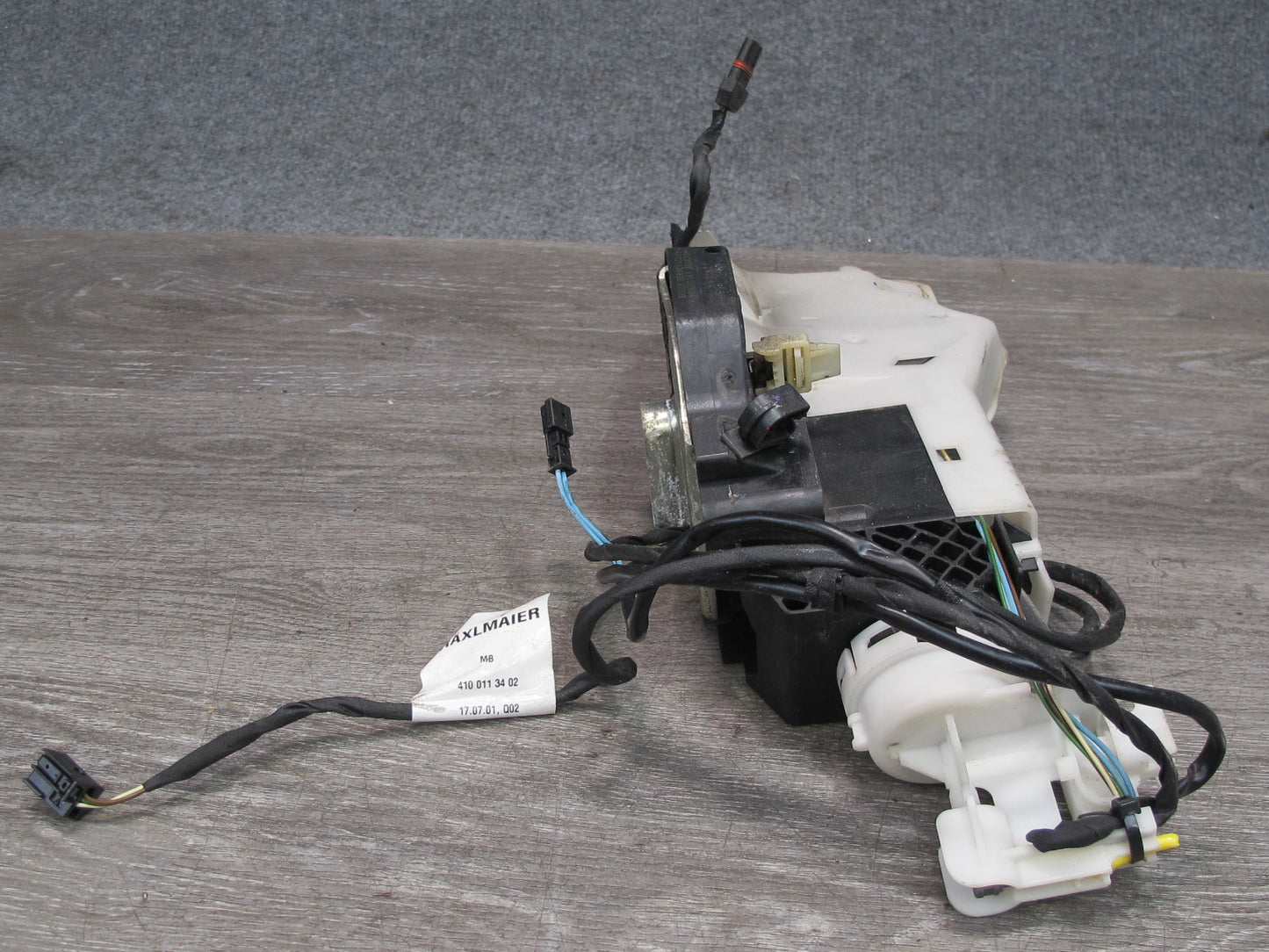 03-12 Mercedes R230 Sl-class Right Door Lock Latch Actuator OEM