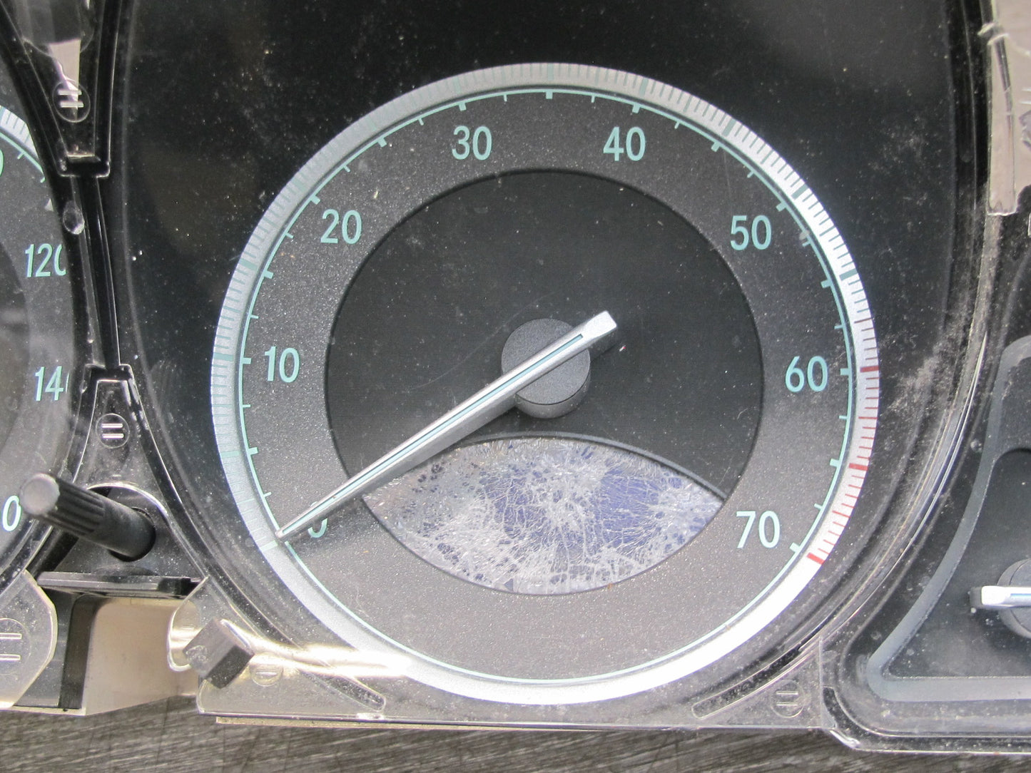 04-06 Mercedes R230 SL600 Instrument Cluster Gauge Speedometer Damaged