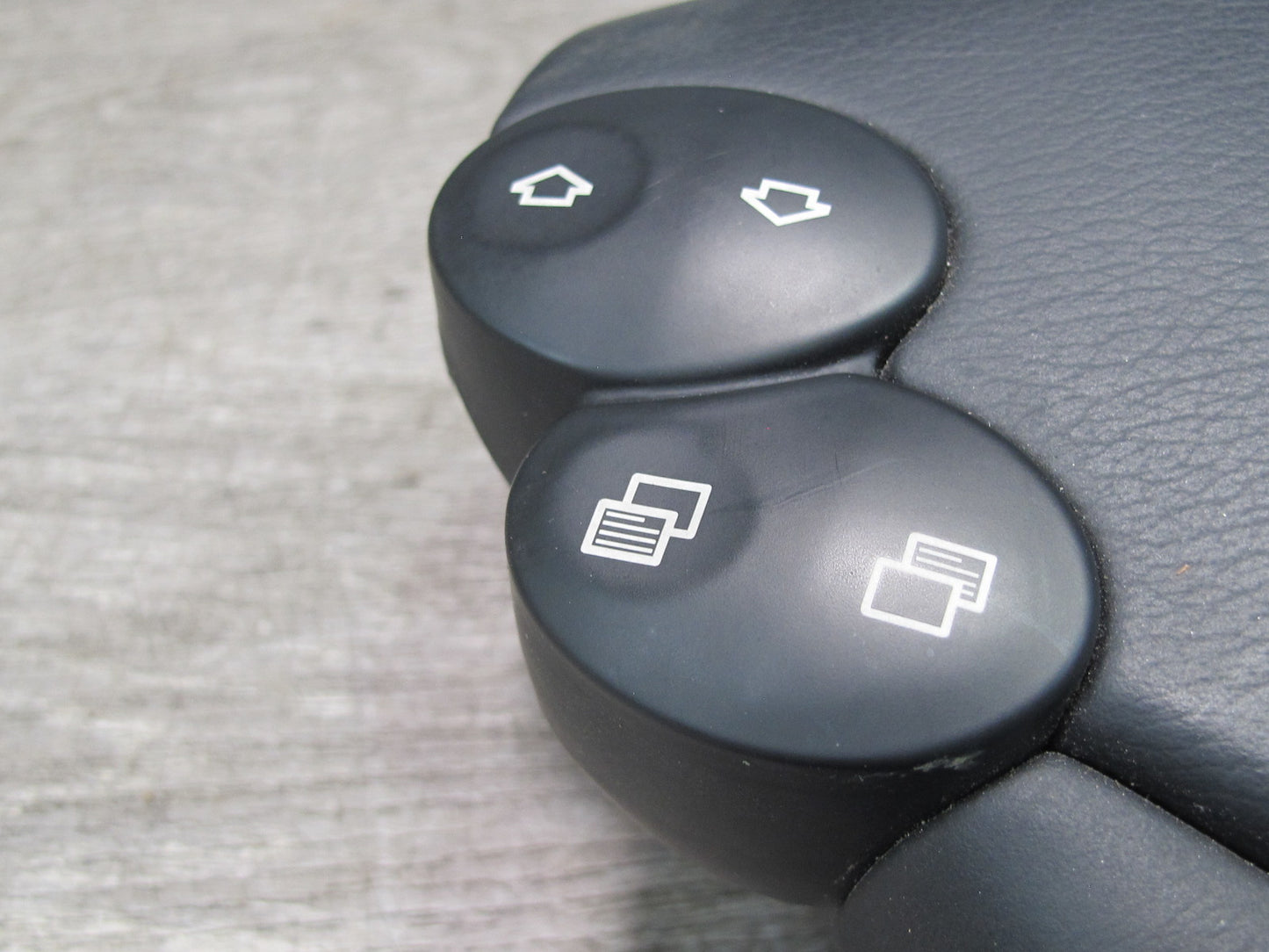 03-08 MERCEDES R230 SL500 SL600 FRONT LEFT DRIVER SIDE STEERING WHEEL SRS AIRBAG OEM