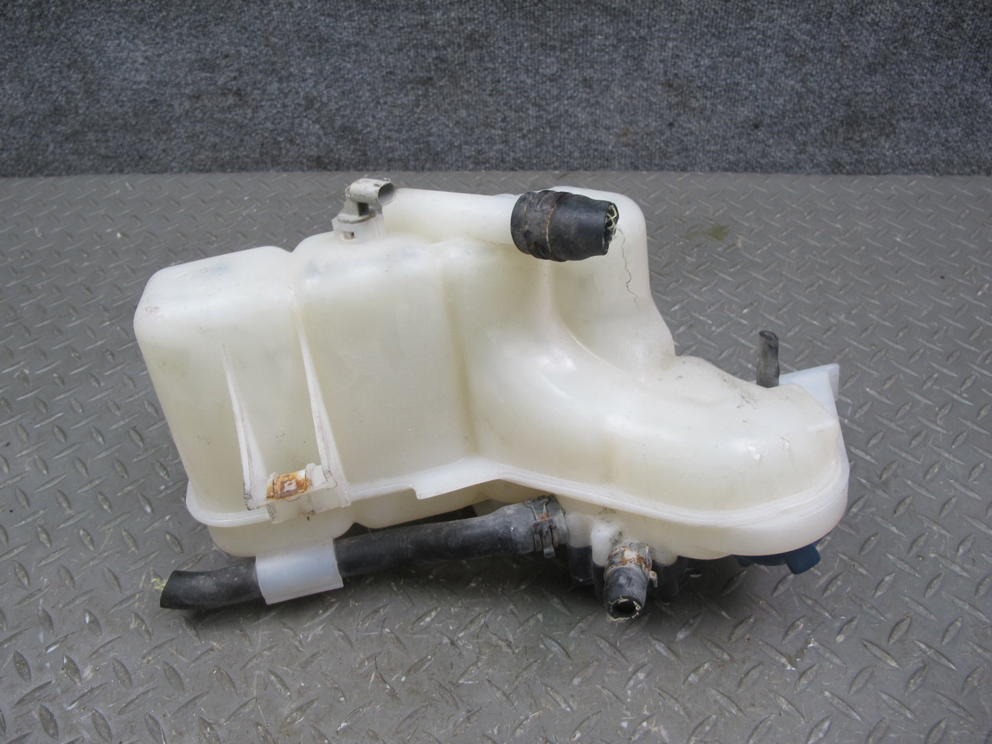 1999-2001 Porsche 911 996 Radiator Coolant Expansion Reservoir Tank Bottle