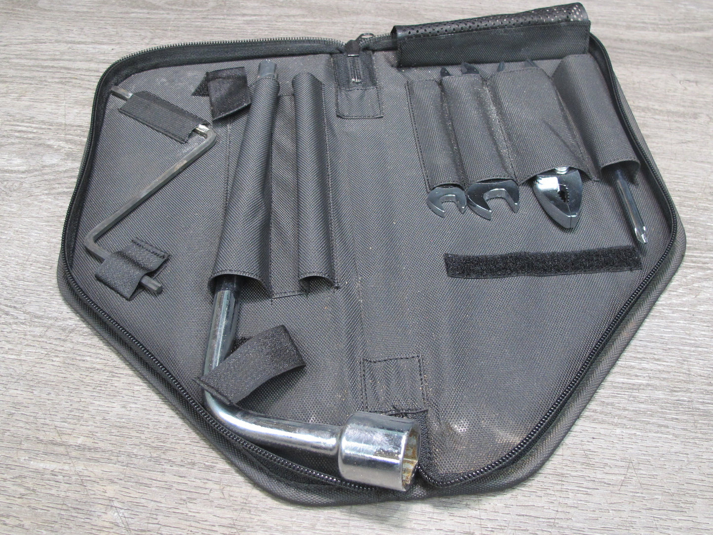 06-15 Lexus IS350 IS250 Emergency Spare Tire Tool KIT w Case OEM