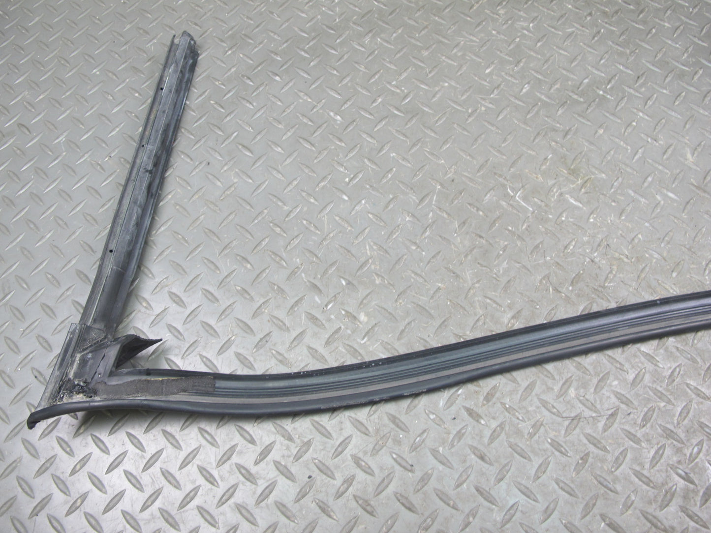 1999-2005 Porsche 911 996 Window Door TOP Roof Weatherstrip Rubber Seal Set