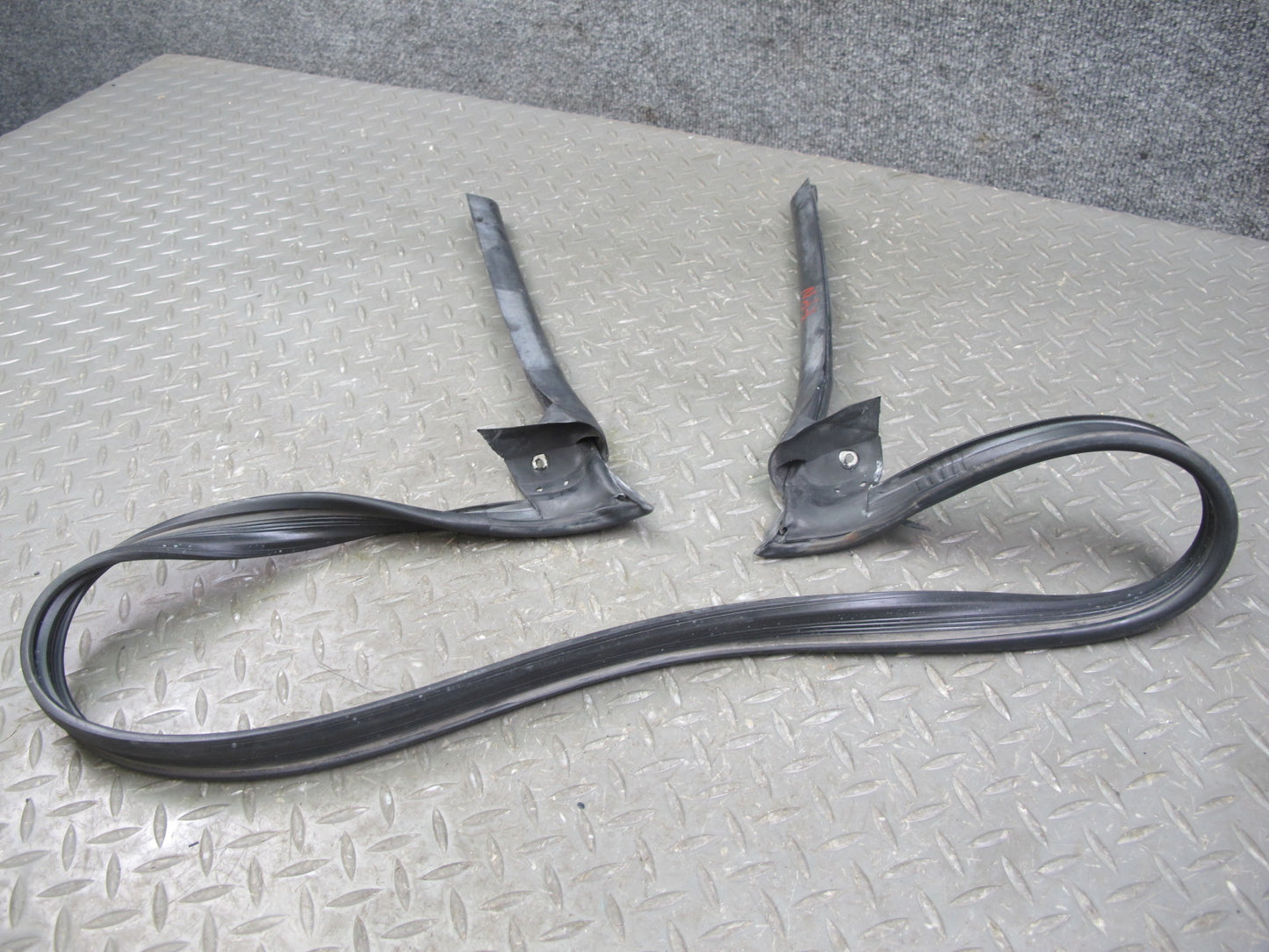 1999-2005 Porsche 911 996 Window Door TOP Roof Weatherstrip Rubber Seal Set