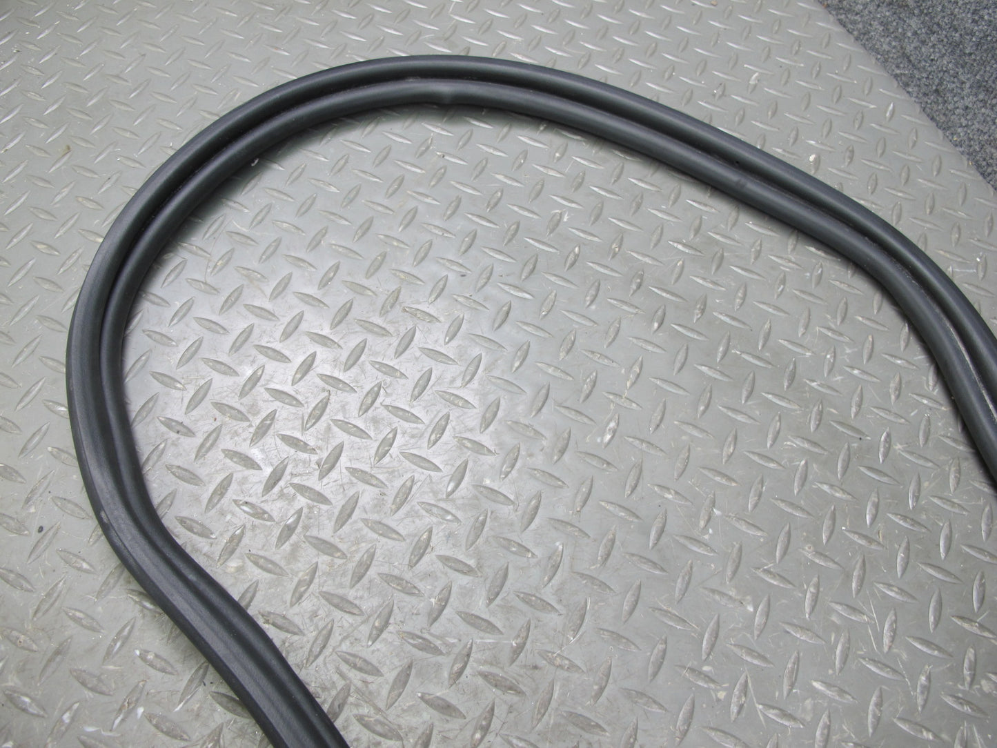 1999-2005 Porsche 911 996 Window Door TOP Roof Weatherstrip Rubber Seal Set