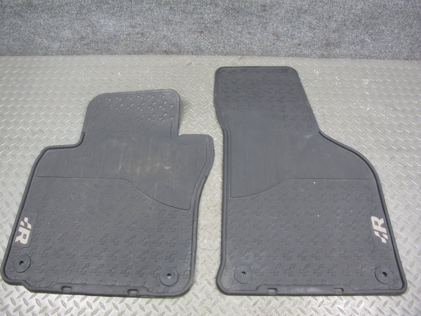 2008 Volkswagen VW Golf R32 MK5 VR6 Set of 4 Rubber Floor MAT 1K1061554 OEM