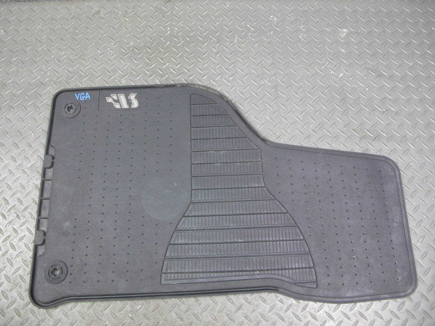 2008 Volkswagen VW Golf R32 MK5 VR6 Set of 4 Rubber Floor MAT 1K1061554 OEM