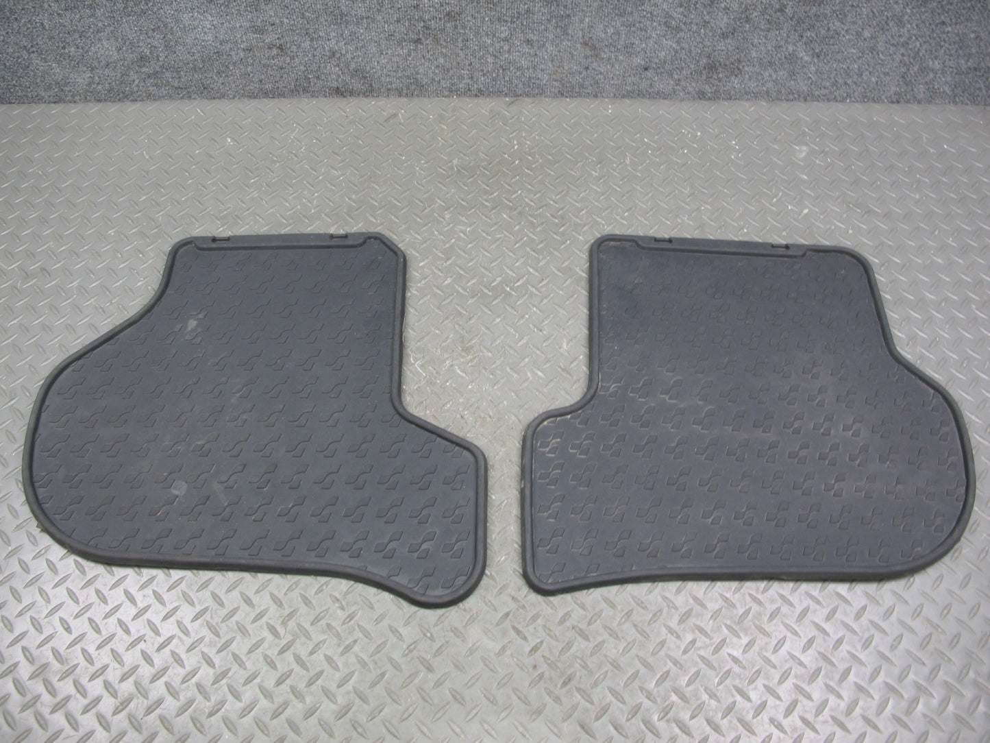 2008 Volkswagen VW Golf R32 MK5 VR6 Set of 4 Rubber Floor MAT 1K1061554 OEM