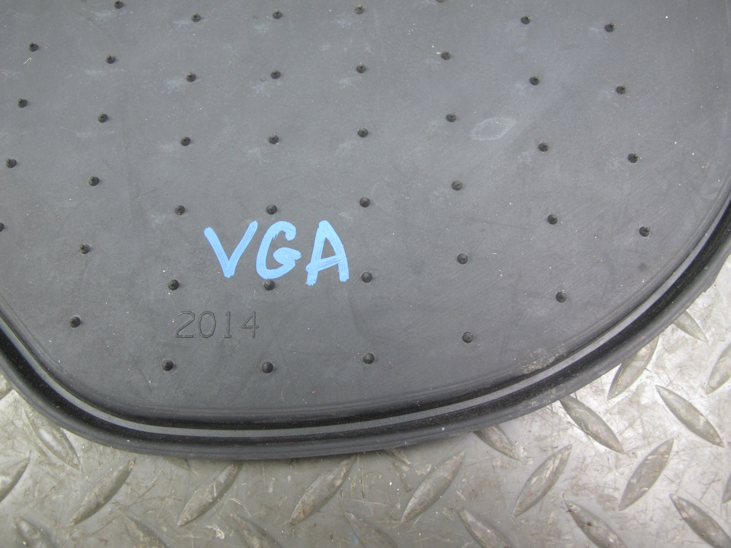 2008 Volkswagen VW Golf R32 MK5 VR6 Set of 4 Rubber Floor MAT 1K1061554 OEM