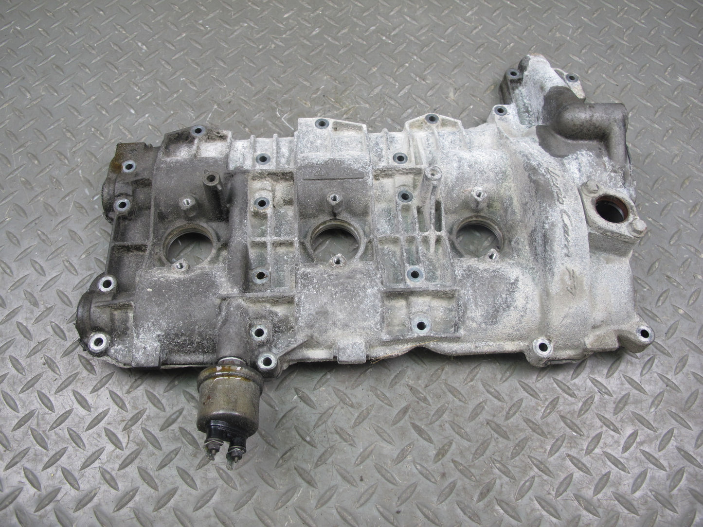 1999-2001 Porsche 911 996 3.4L M96.04 Engine Right Cylinder Head Valve Cover