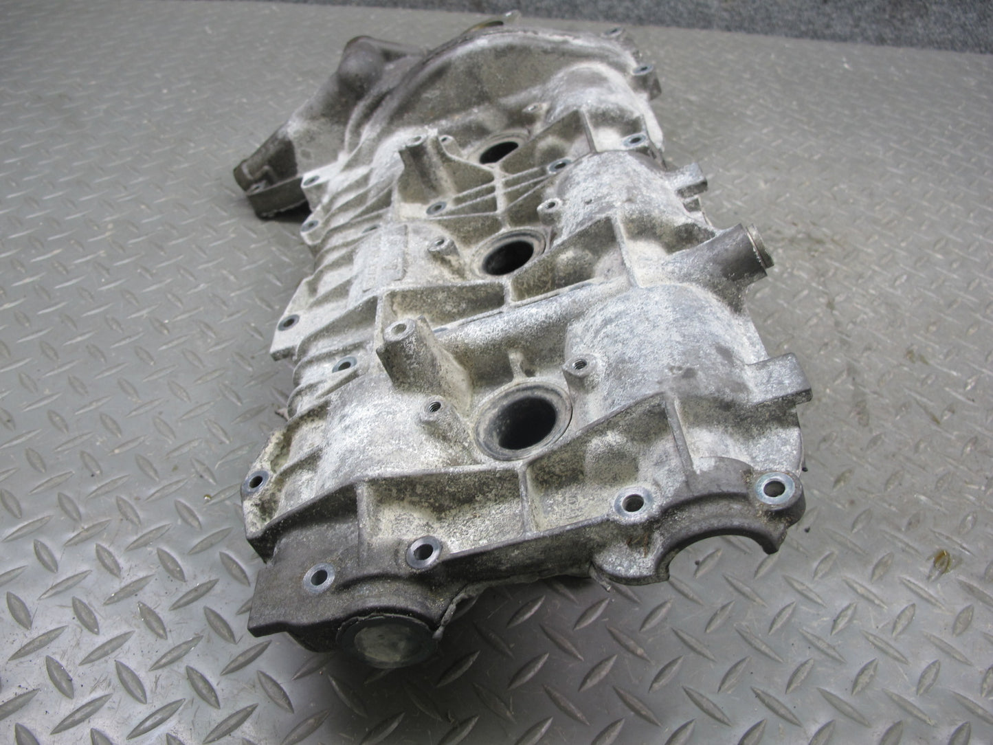 1999-2001 Porsche 911 996 3.4L M96.04 Engine Left Cylinder Head Valve Cover