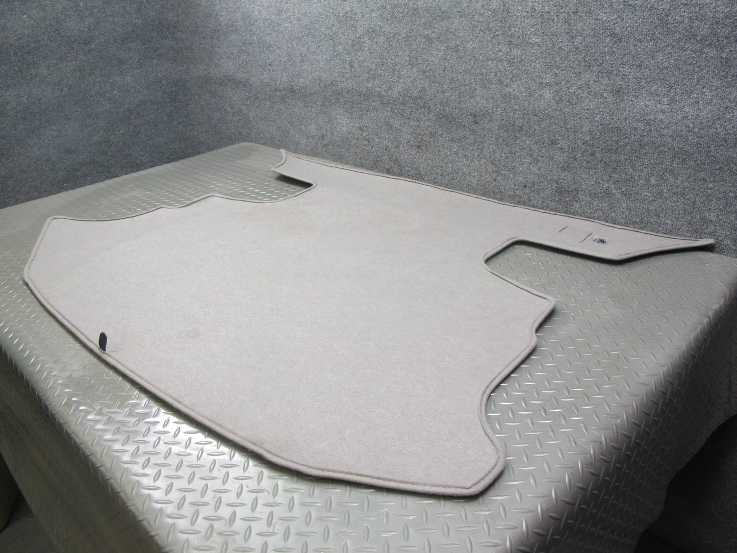 03-08 Nissan 350Z Z33 Coupe Rear Trunk Floor MAT Carpet Cover 84902-CD001 OEM