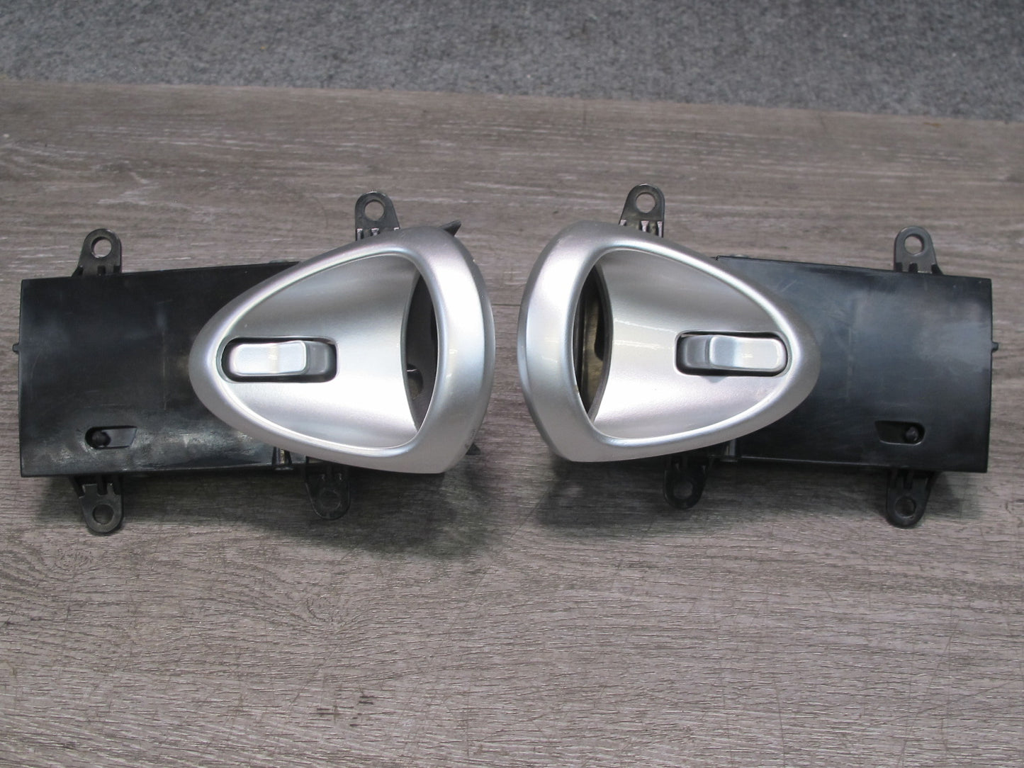 07-08 Nissan 350Z Z33 Set of 2 Left & Right Door Interior Handle OEM