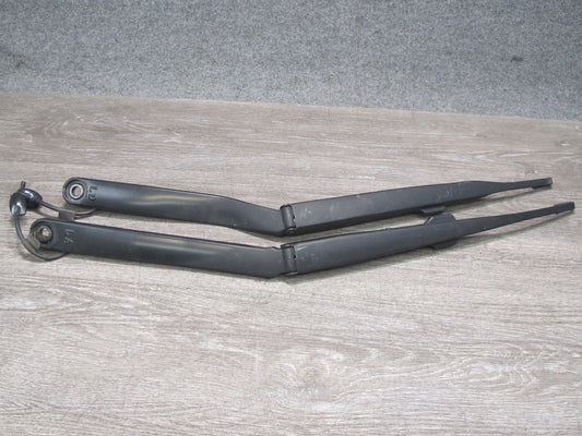 03-09 Nissan 350Z Z33 Set of 2 Left & Right Windshield Wiper Arm OEM