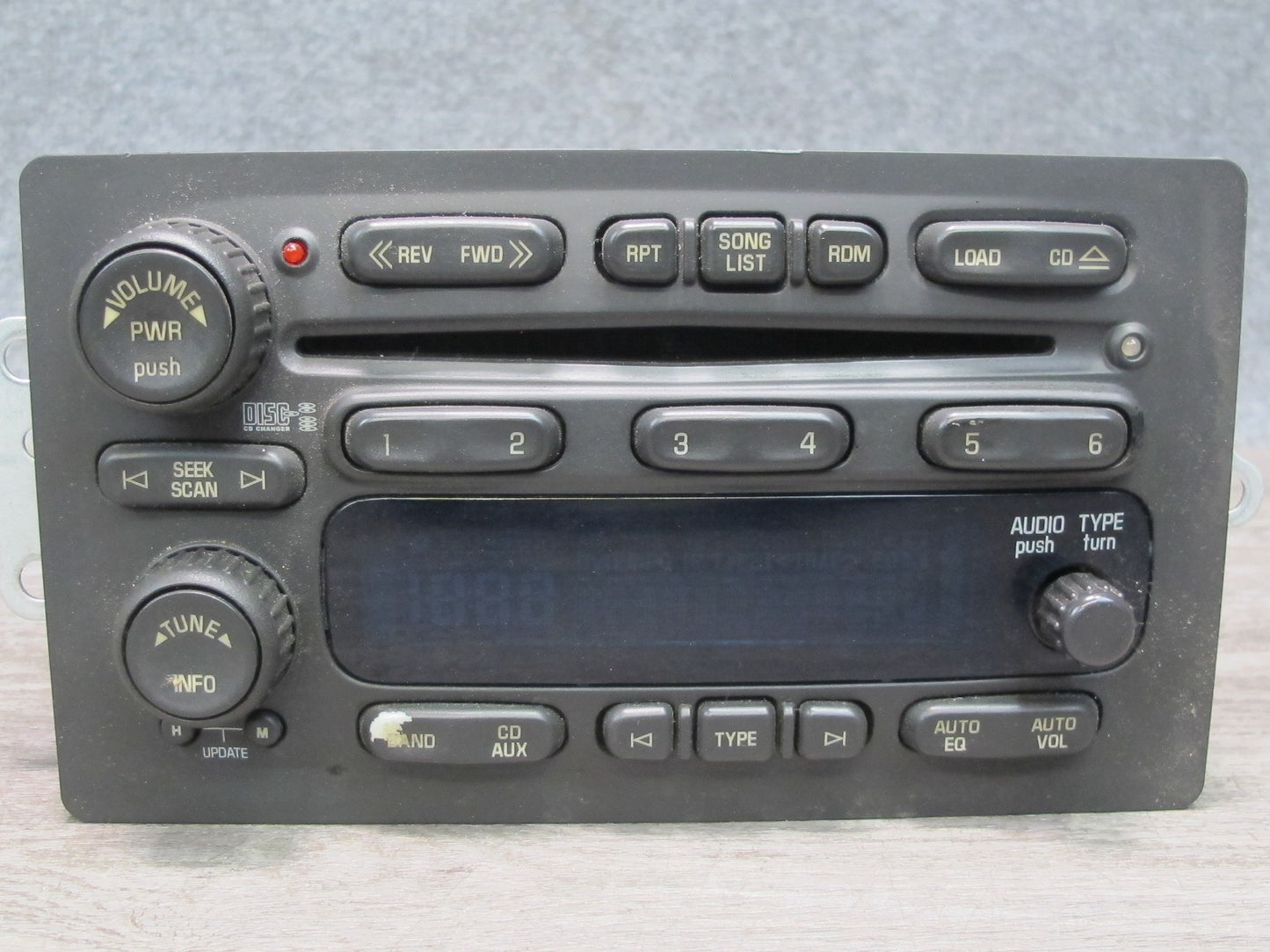 03-06 Chevrolet SSR Radio Stereo CD Changer Player Head Unit 10359577 OEM