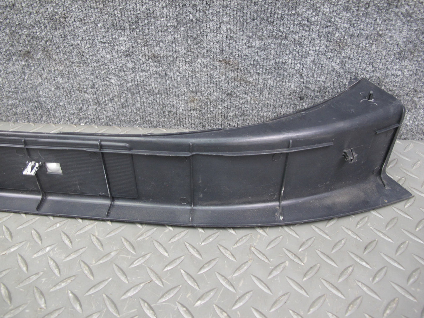 03-09 Nissan 350Z Z33 Right Pass Door Sill Scuff Plate Trim 999M1-ZP003 OEM