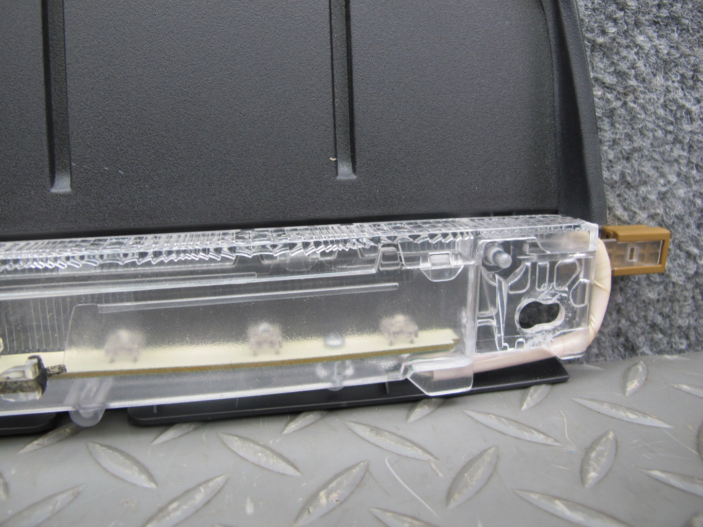 03-08 Nissan 350Z Z33 Coupe Rear Hatch Third Brake Light Lamp OEM