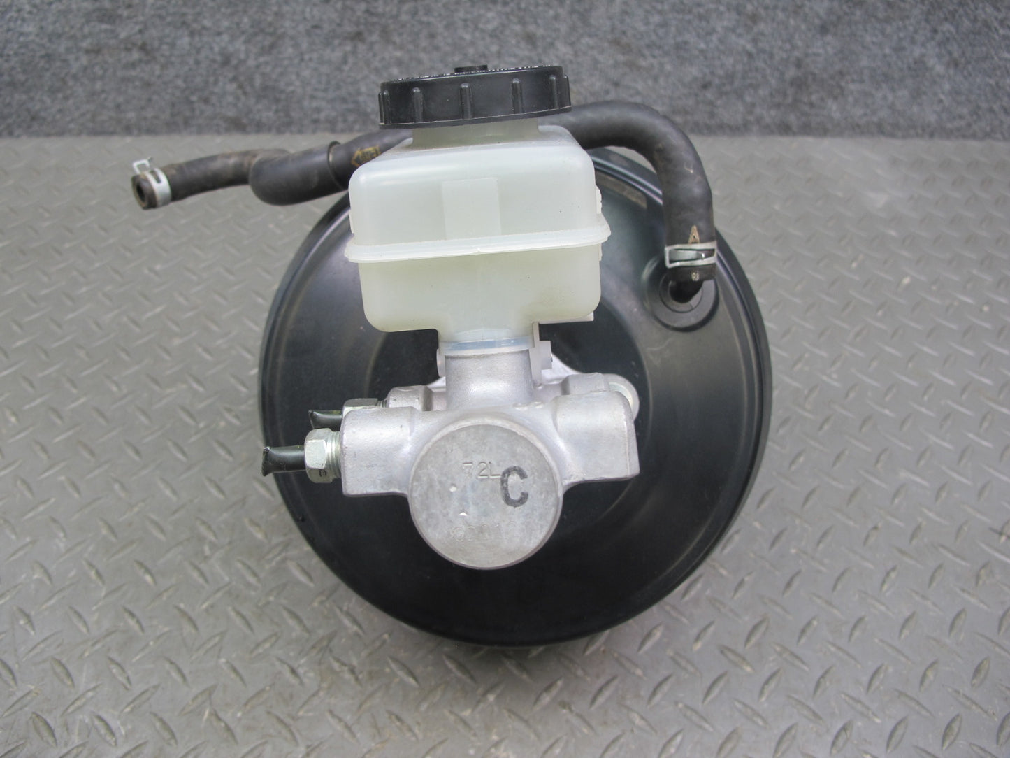 06-08 Nissan 350Z Coupe GT A/T Brake Master Cylinder Booster Reservoir OEM