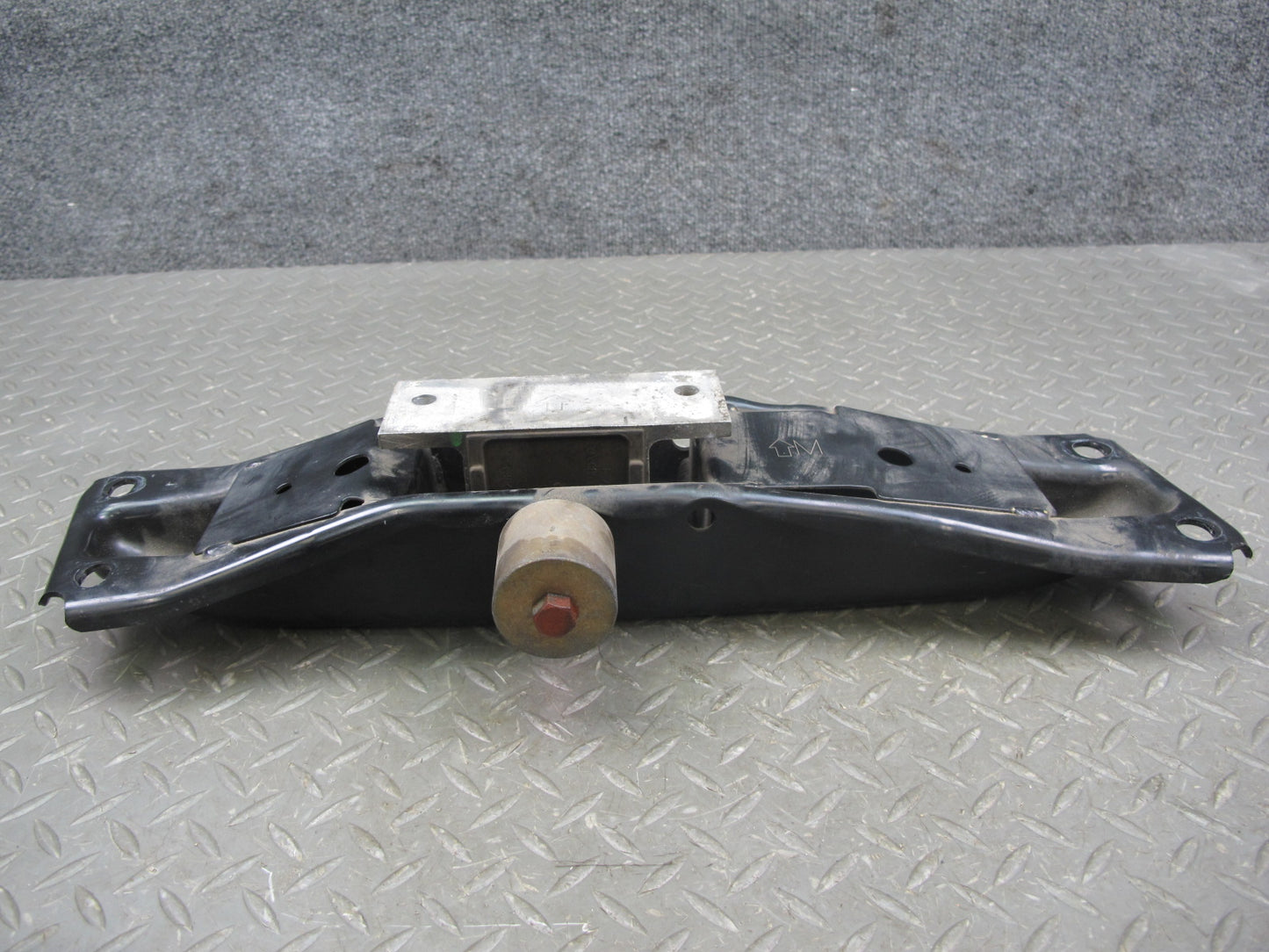 03-08 Nissan 350Z Z33 A/T Automatic Transmission Mount Bracket OEM