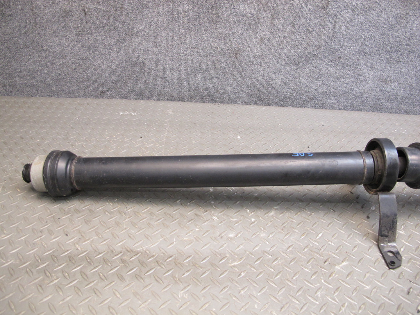 10-16 Audi B8 S4 AWD A/T Rear Drive Shaft Driveshaft 143K Miles 8K0521101G OEM