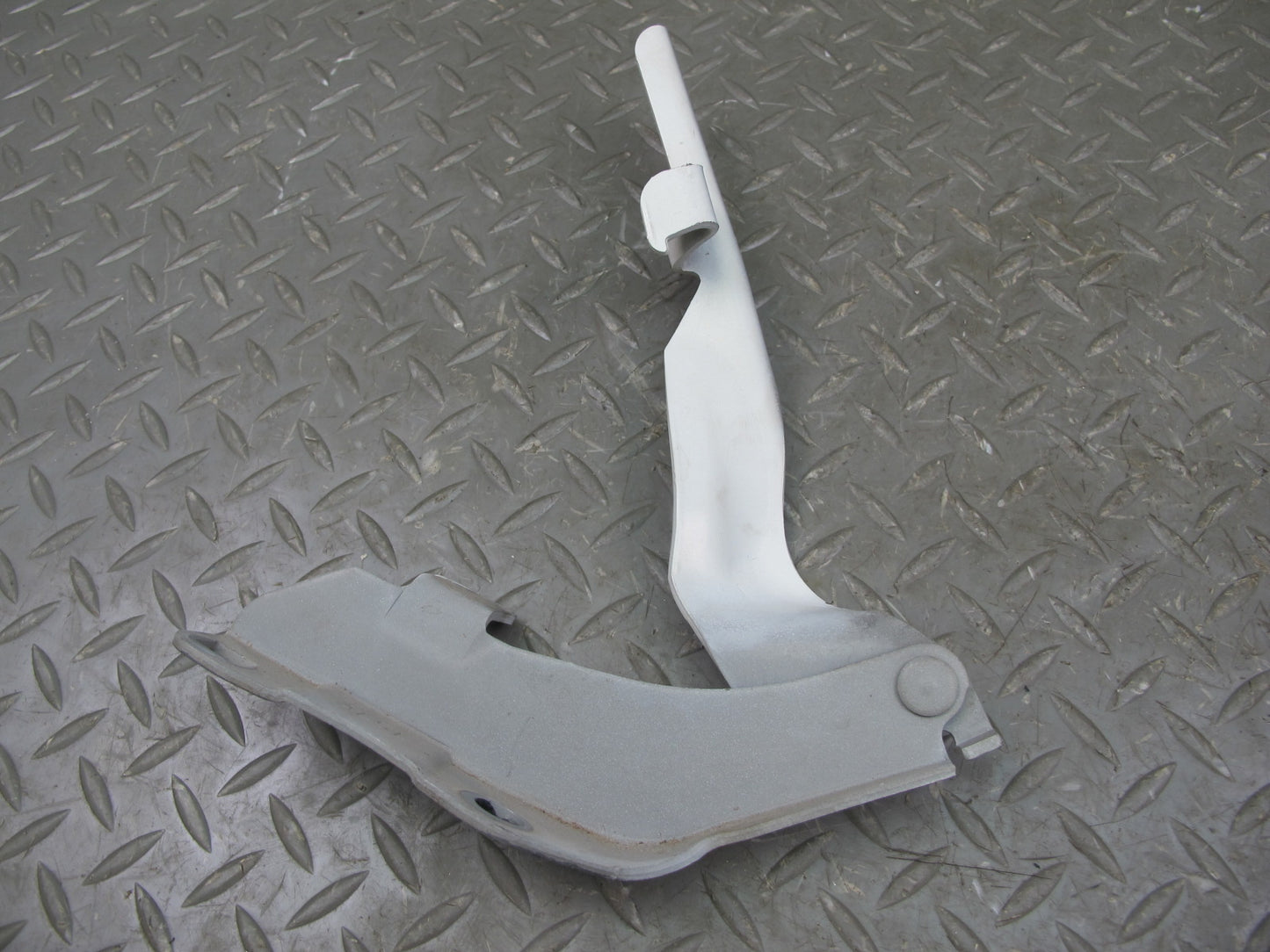 04-09 Nissan 350Z Z33 Front Hood Left & Right Hinge Set White OEM