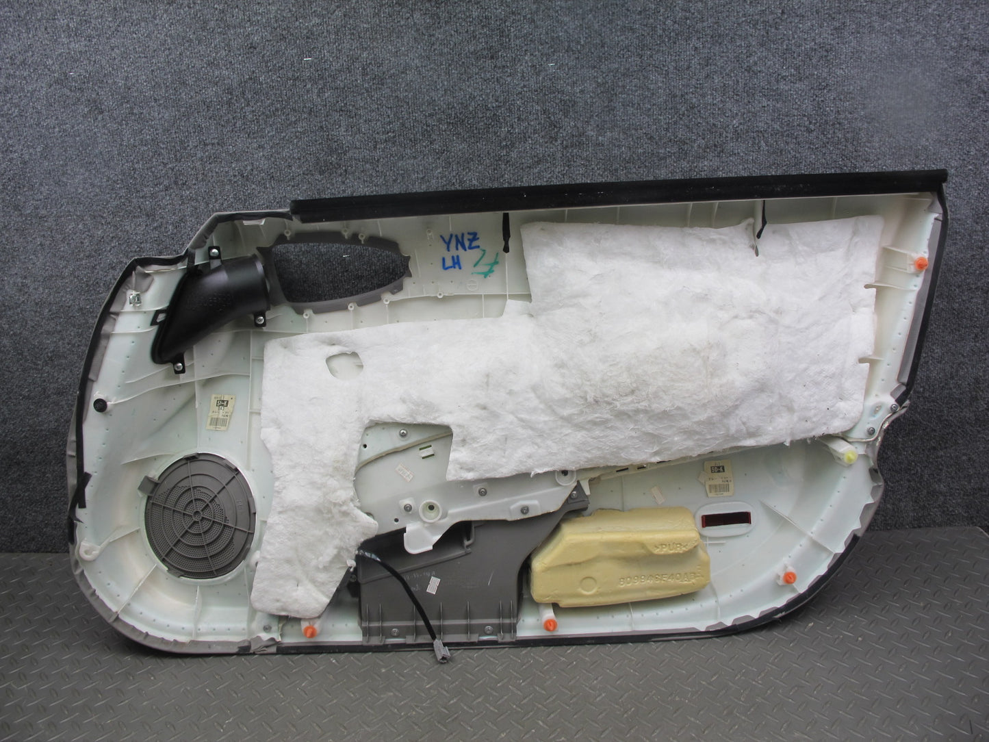06-09 Nissan 350Z Z33 Set of 2 Left & Right Interior Door Panel Trim Gray OEM
