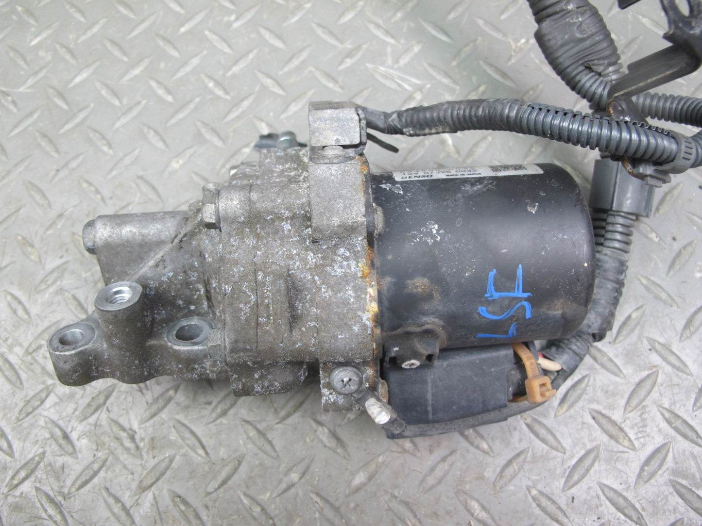 2008 Lexus UVF46 LS600hL Automatic Transmission Oil Pump Motor OEM