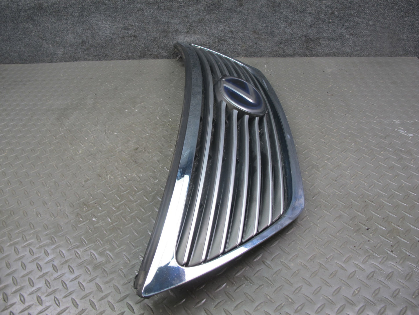 08-09 Lexus UFV46 LS600hL Hybrid Front Bumper Chrome Trim Grille w Emblem OEM