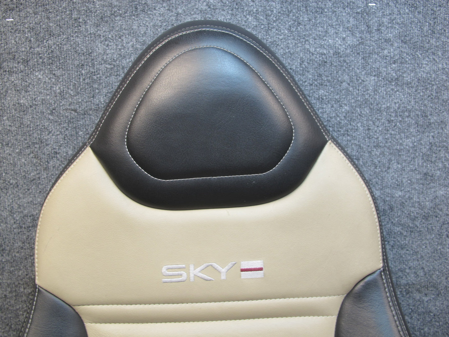 07-10 Saturn SKY Set of 2 Front Left & Right Leather Seat  OEM